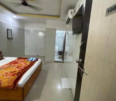Rajkot Hotel | hotel suryadev