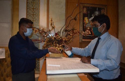 Karol Bagh Hotel | Hotel Swaran Palace