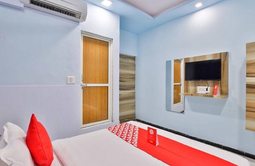 Navrangpura Hotel | Hotel Swell by Sky Stays