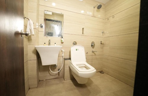 Kolar Road Hotel | Hotel taste of temple