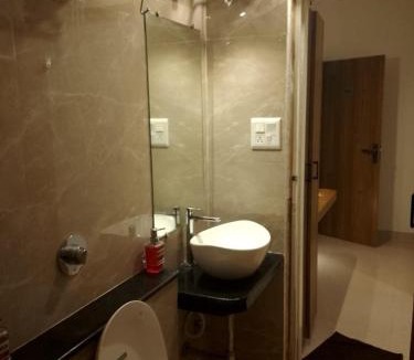 Jabalpur Hotel | Hotel The Amrit