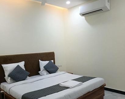 Varanasi Hotel | Hotel The Castle Inn