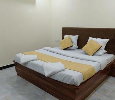 Varanasi Hotel | Hotel The Castle Inn