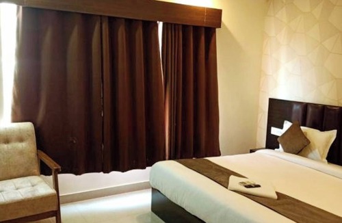 Faizabad Hotel | Hotel The Neelkanth Ayodhya