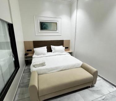 Surat Hotel | Hotel The Octave