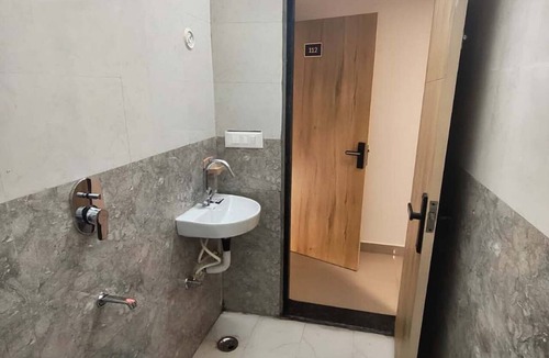 Agra Hotel | Hotel The Skyluxe