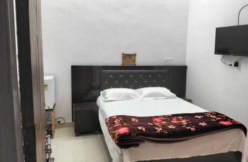 Kharsali Hotel | Hotel Trayambakam