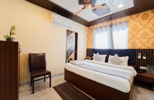 Panch Batti Hotel | Hotel Triple Three By Aditya Inn