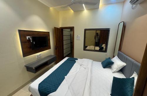 Ellora Hotel | Hotel Tulsi inn