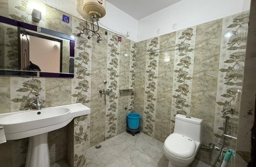 Dhanaulti Hotel | Hotel Valley View