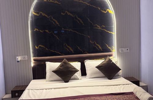 Ayodhya Hotel | Hotel Vedas Villa 15 mnt frm Ram Temple
