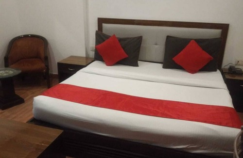 Safdarjung Enclave Hotel | Hotel Veer Palace
