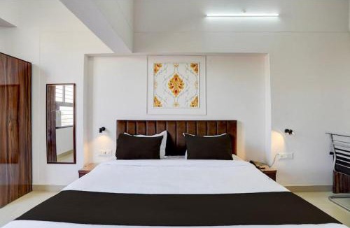 Allahabad Hotel | Hotel Vijai Square