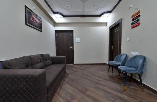 Patna Hotel | Hotel Violett Doors