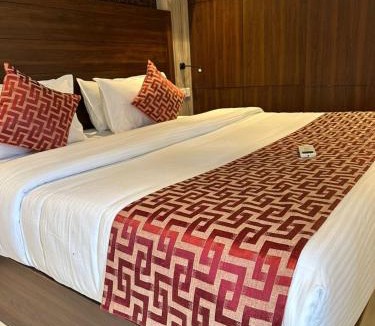 Kalpetta Hotel | Hotel Vrindavan