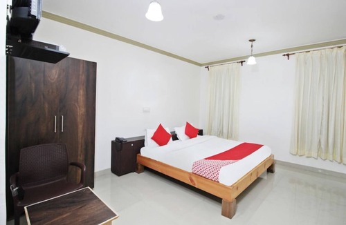 Dal Lake Hotel | Hotel West Inn