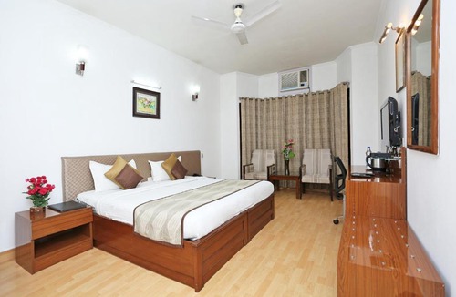 DLF City Hotel | Hotel Windsor Castle Cyber City