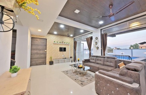 Malavli Villa | I EMPYREAN STAYS ll MYSTICAL STONE VILLA ll 4BHK II AC II PRIVATE POOL II