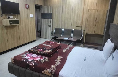Kalaburagi Hotel | I-ROOMZ Udhyan Residency