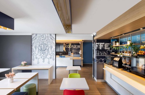 Casula Hotel | ibis budget Casula Liverpool