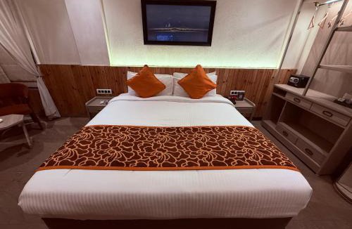 Lonavala Hotel | Ikonic Hotel - Bhushi Dam Lonavala