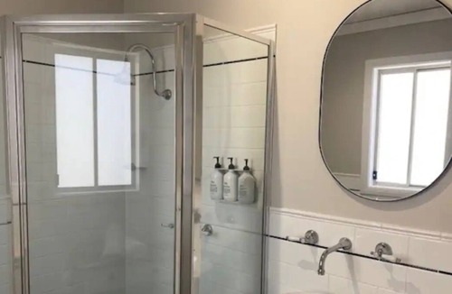 Goulburn Cottage | Immaculately renovated cottage in the centre of town