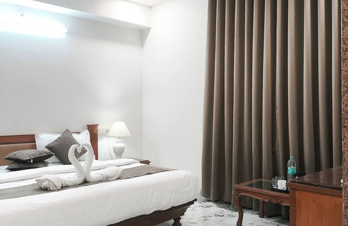 Jalor Hotel | INANIYA PALACE AND GARDEN