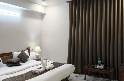 Jalor Hotel | INANIYA PALACE AND GARDEN