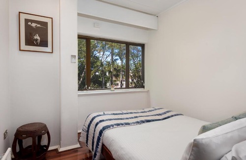 Kings Cross Apartment | Inner-City Art Deco Treasure -Views - WIFI - LOCATION