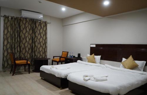 Ahmedabad Hotel | InstaStay Inn