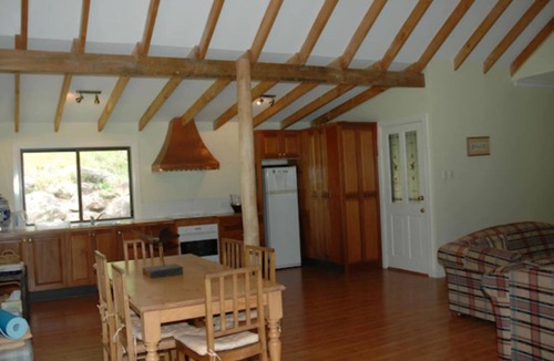 Laguna House | Ipakey Cottage - Laguna Getaway