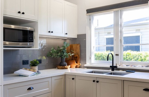 Milton House | Ivy Cottage Milton