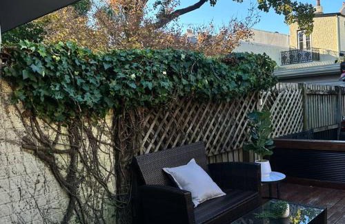 Glebe Apartment | Ivy Haven with City View Loft