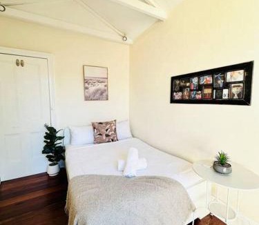 Glebe Apartment | Ivy Haven with City View Loft