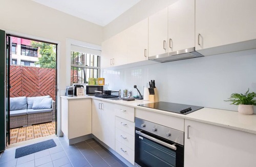 Surry Hills Apartment | Jack's Urban Terrace 2
