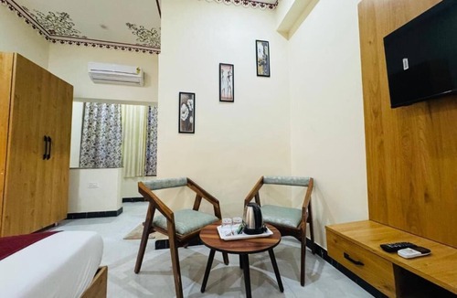 Jodhpur Hotel | Jai Hari Vilas Jodhpur