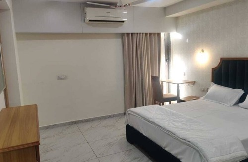 Gandhinagar Hotel | Januson Hotel
