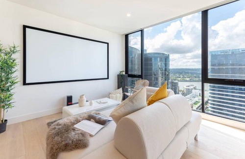 Wentworth Point Apartment | Japanese Style waterfront apt wt rooftop pool