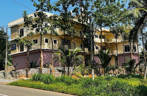 Todupulai Apartment | JDMX Park Villa #1 Free Breakfast, Near Thommankuthu Waterfalls & Vagamon