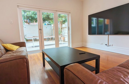 Bondi Beach Villa | Jet Flamingo:The Surfhouse
