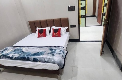Mathura Hotel | JSR Inn