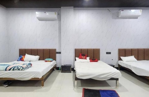 Mathura Hotel | JSR Inn