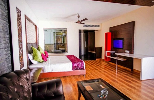 Shimla Hotel | Jungle Livinn Resorts