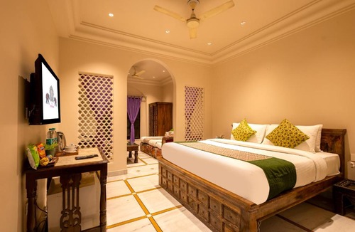 Paharganj Hotel | Jyoti Mahal A Royal Heritage Hotel - A Luxury Heritage Collection - Near to Connaught Place