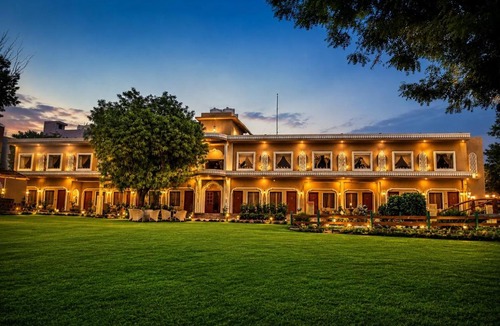 Mathura Resort | Kadamb Kuteer Hotel and Resort