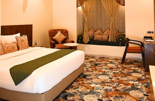 Mathura Resort | Kadamb Kuteer Hotel and Resort