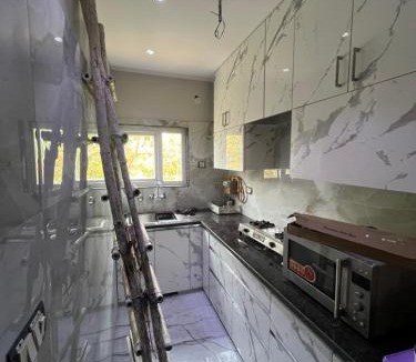 New Delhi House | Kamal residency