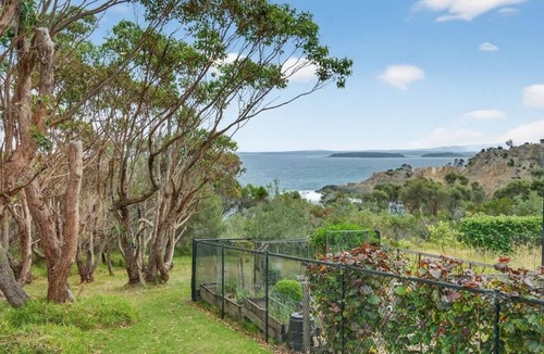 Guerilla Bay House | Kareelah