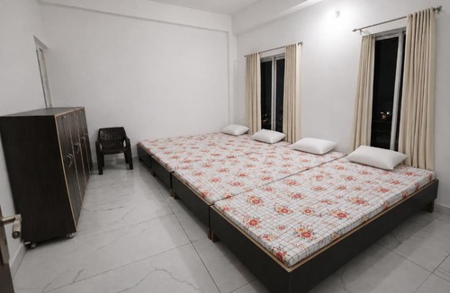 Varanasi House | Kashi Vinakaya Family Homestay