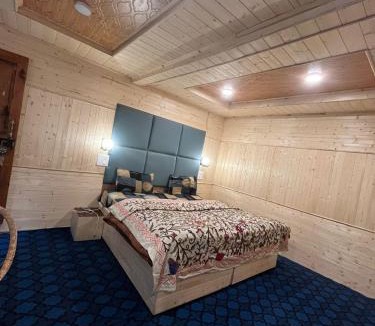 Laripora House | Kashmir cottage